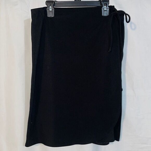 Fashion bug black skirt - Picture 1 of 7